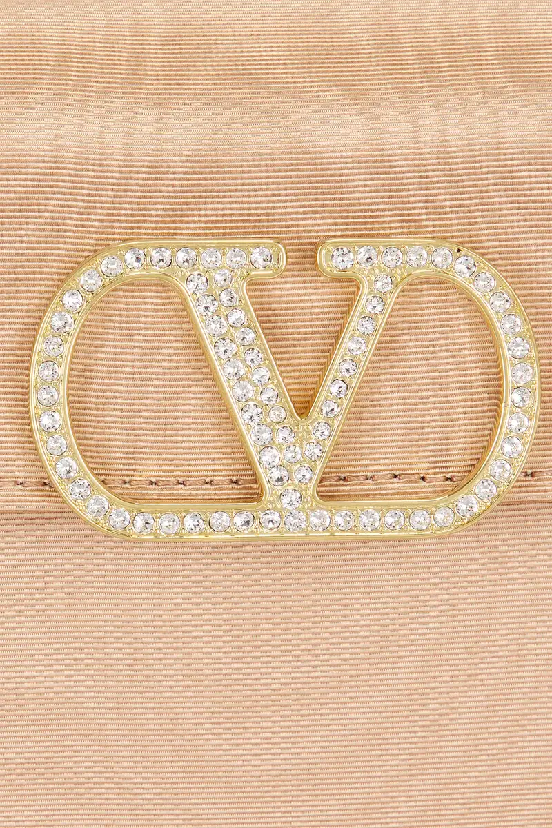 Valentino Garavani Vlogo Signature Wallet With Strap | Thumbnail 8 Valentino Garavani Vlogo Signature Wallet With Strap | Thumbnail 8