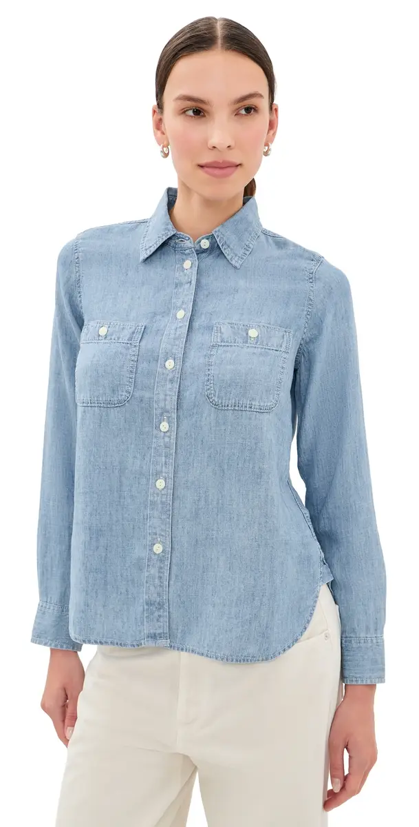 Faherty Tried & Truechambray Classic Buttondown id Wash | Image 1 Faherty Tried & Truechambray Classic Buttondown id Wash | Image 1