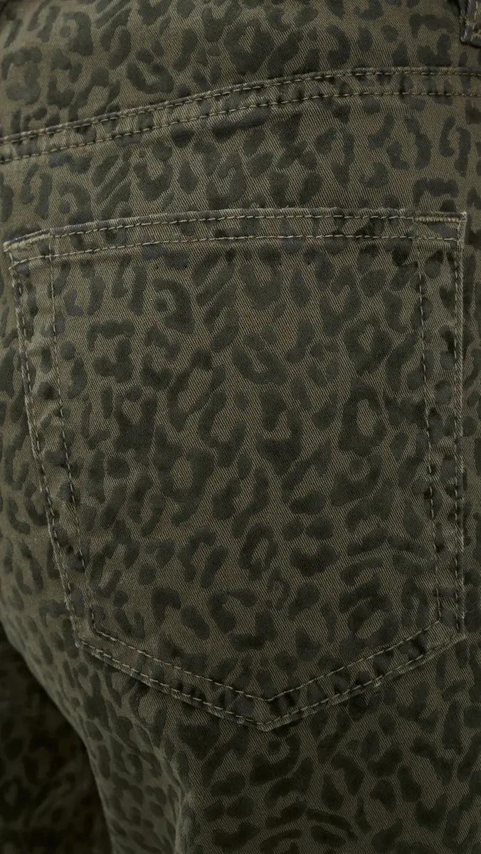 Frame The Bow Crop Flocked Jeans | Thumbnail 6 Frame The Bow Crop Flocked Jeans | Thumbnail 6