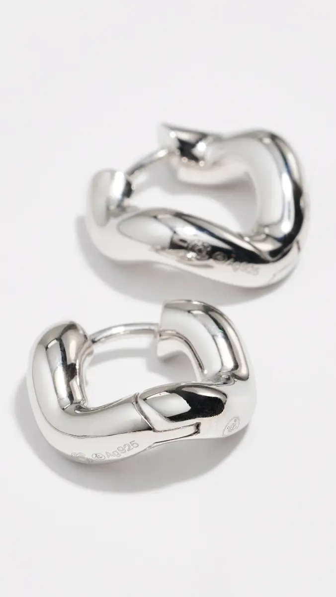 CHARLOTTE CHESNAIS Petite Wave Hoop Earrings | Thumbnail 4
