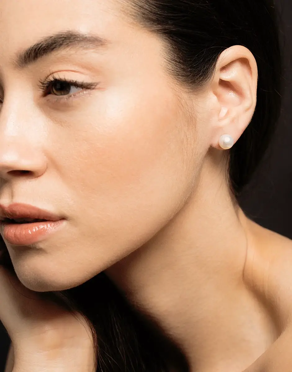 BAGGINS Akoya Pearl Round Stud Earrings - White Gold - 5.5mm | Thumbnail 5