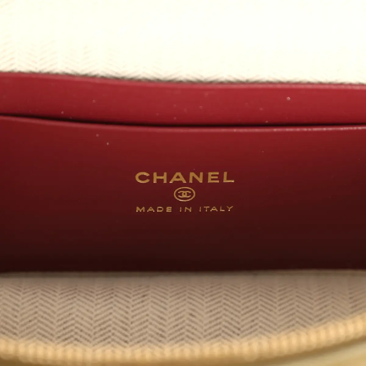 Chanel Chanel Top Handle Long Vanity Case with Chain Dark Khaki Suede Gold Hardware | Thumbnail 10 Chanel Chanel Top Handle Long Vanity Case with Chain Dark Khaki Suede Gold Hardware | Thumbnail 10