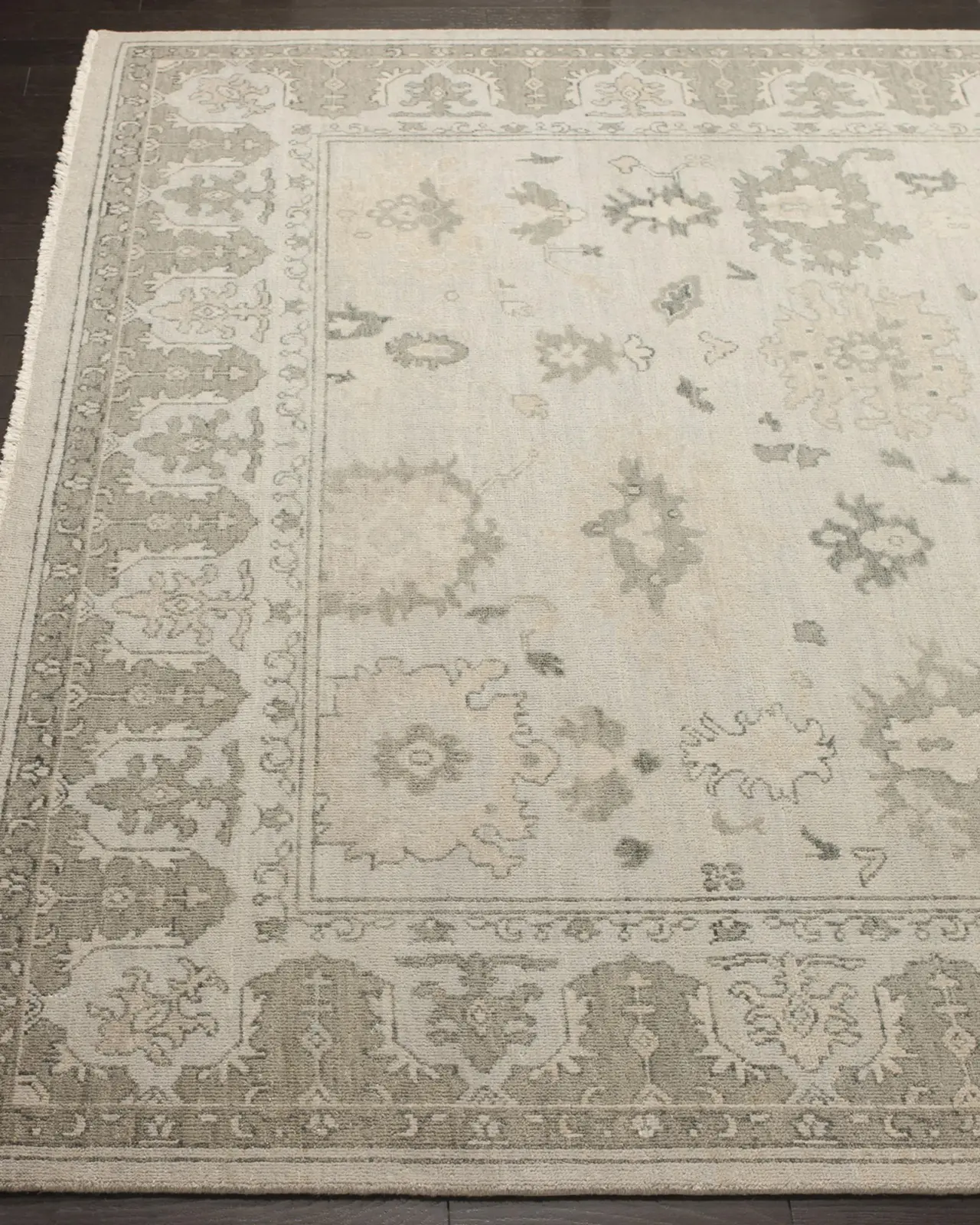 Safavieh Dashiell Hand-Knotted Oushak Rug