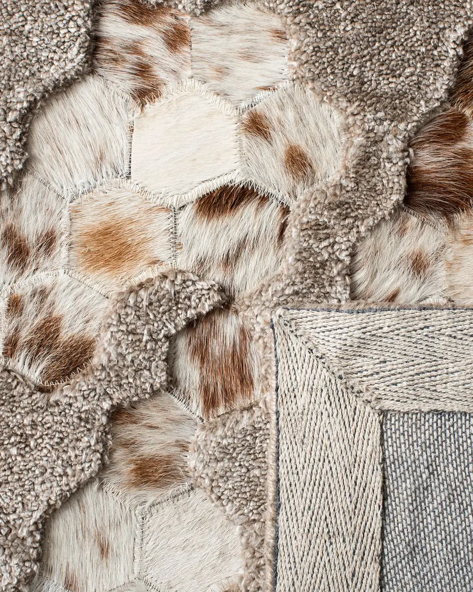 Safavieh Derek Hand-Tufted Round Rug | Thumbnail 5