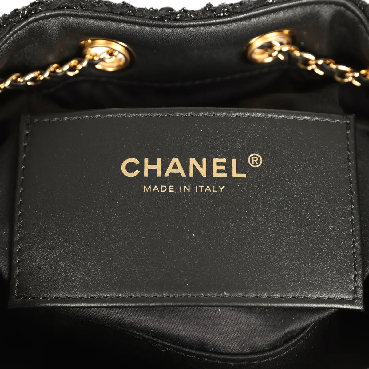 Chanel Chanel Mini 25 Hobo Bag Black Tweed Bouclé Gold Hardware | Thumbnail 9 Chanel Chanel Mini 25 Hobo Bag Black Tweed Bouclé Gold Hardware | Thumbnail 9
