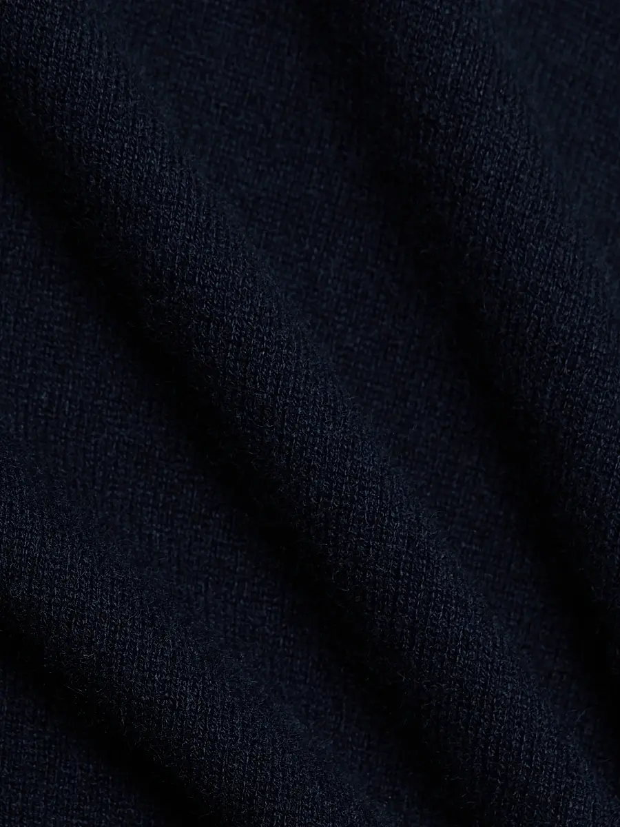 Guest in Residence Women's Cashmere Oversized Crewneck Sweater - Midnight | Thumbnail 7 Guest in Residence Women's Cashmere Oversized Crewneck Sweater - Midnight | Thumbnail 7