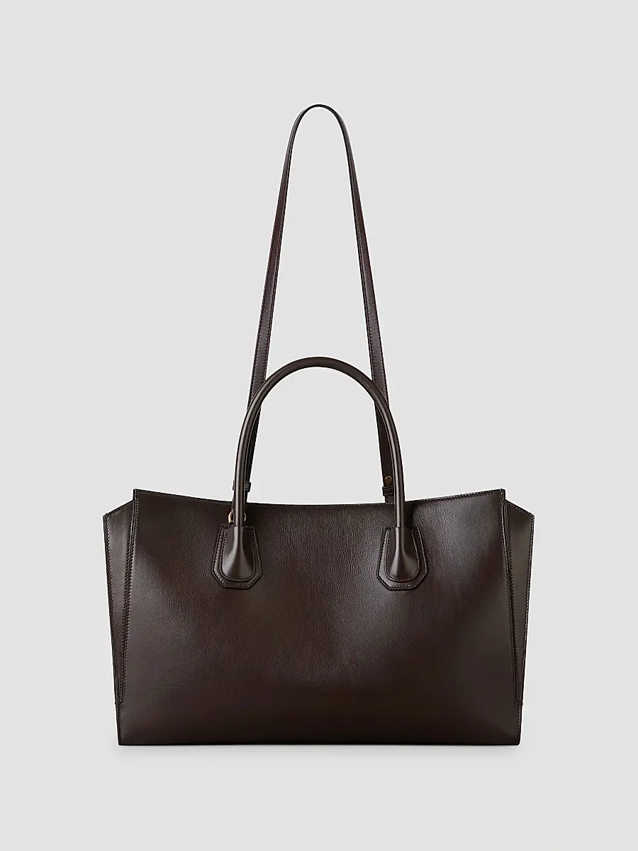 Givenchy Women's Medium Antigona Catchall Top Handle Bag in Shiny Grained Leather | Thumbnail 4 Givenchy Women's Medium Antigona Catchall Top Handle Bag in Shiny Grained Leather | Thumbnail 4