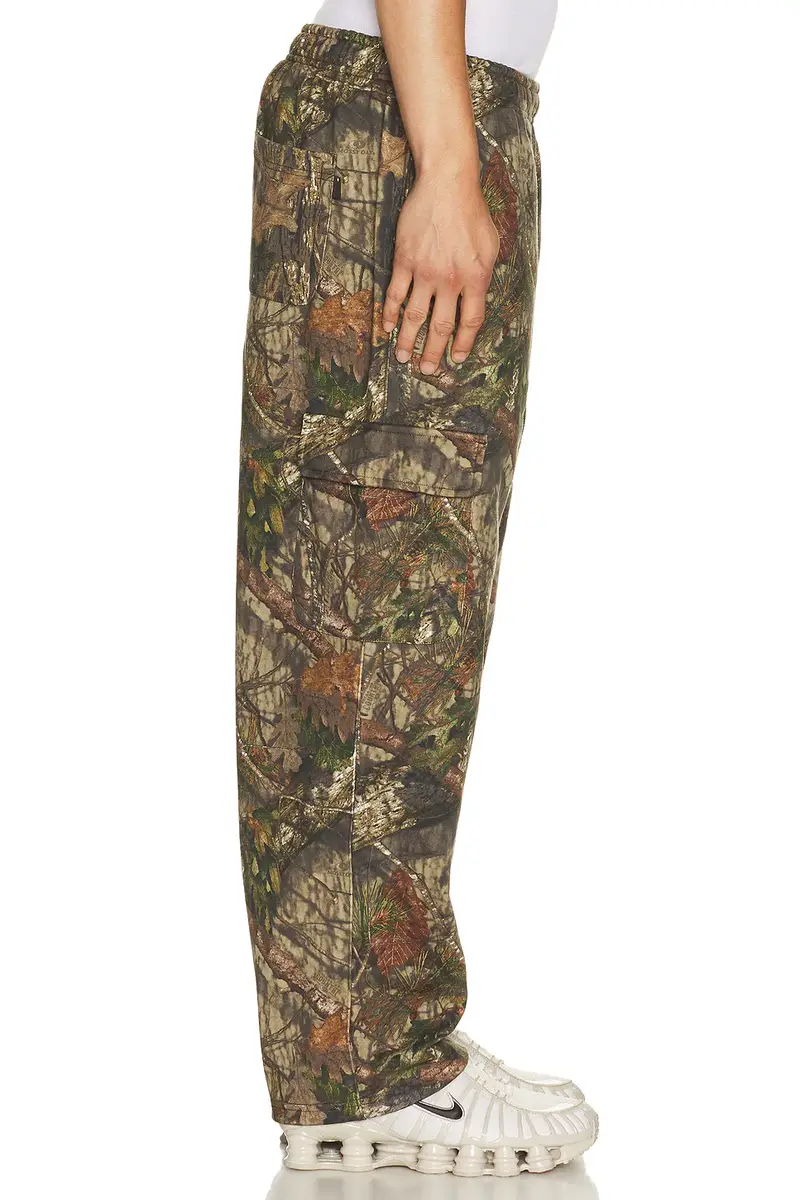 thisisneverthat T.N.T. Classic Hdp Cargo Sweatpant | Thumbnail 2 thisisneverthat T.N.T. Classic Hdp Cargo Sweatpant | Thumbnail 2