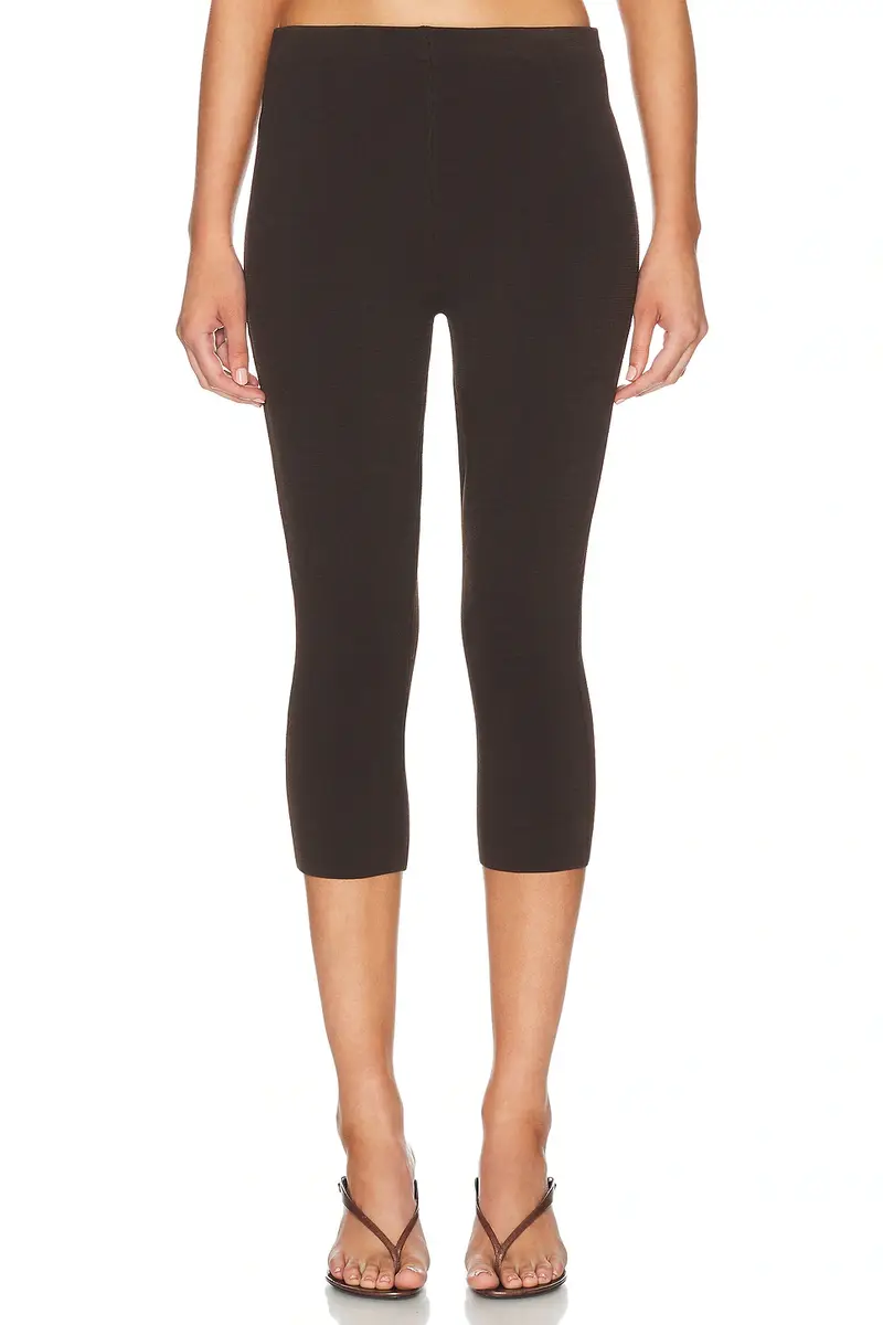SEROYA Petra Capri Pant | Image 1 SEROYA Petra Capri Pant | Image 1