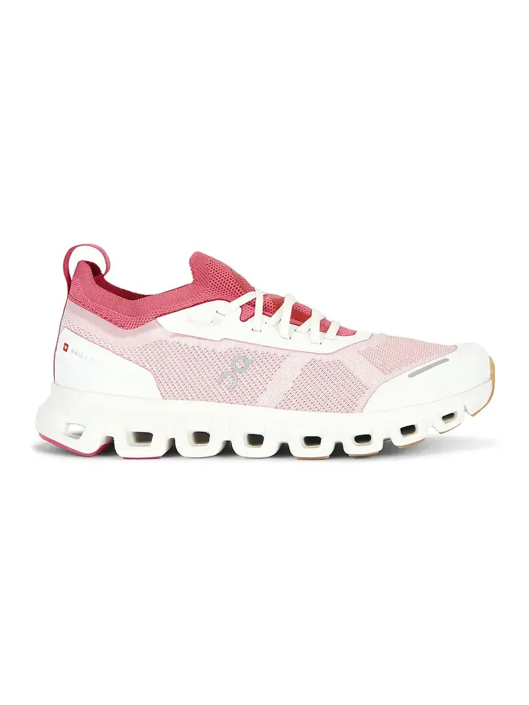 ON Cloud 6 Versa Sneaker