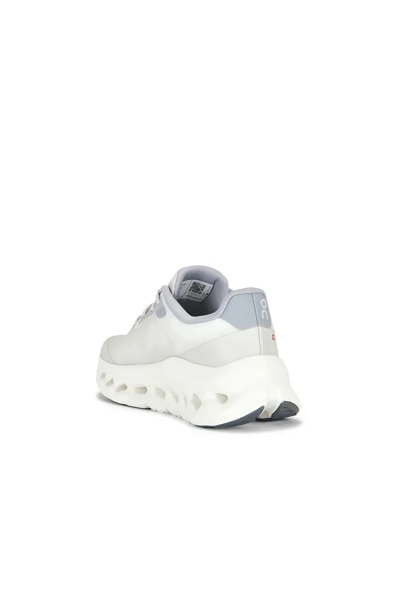 ON Cloudtilt Remix Sneaker | Thumbnail 3 ON Cloudtilt Remix Sneaker | Thumbnail 3