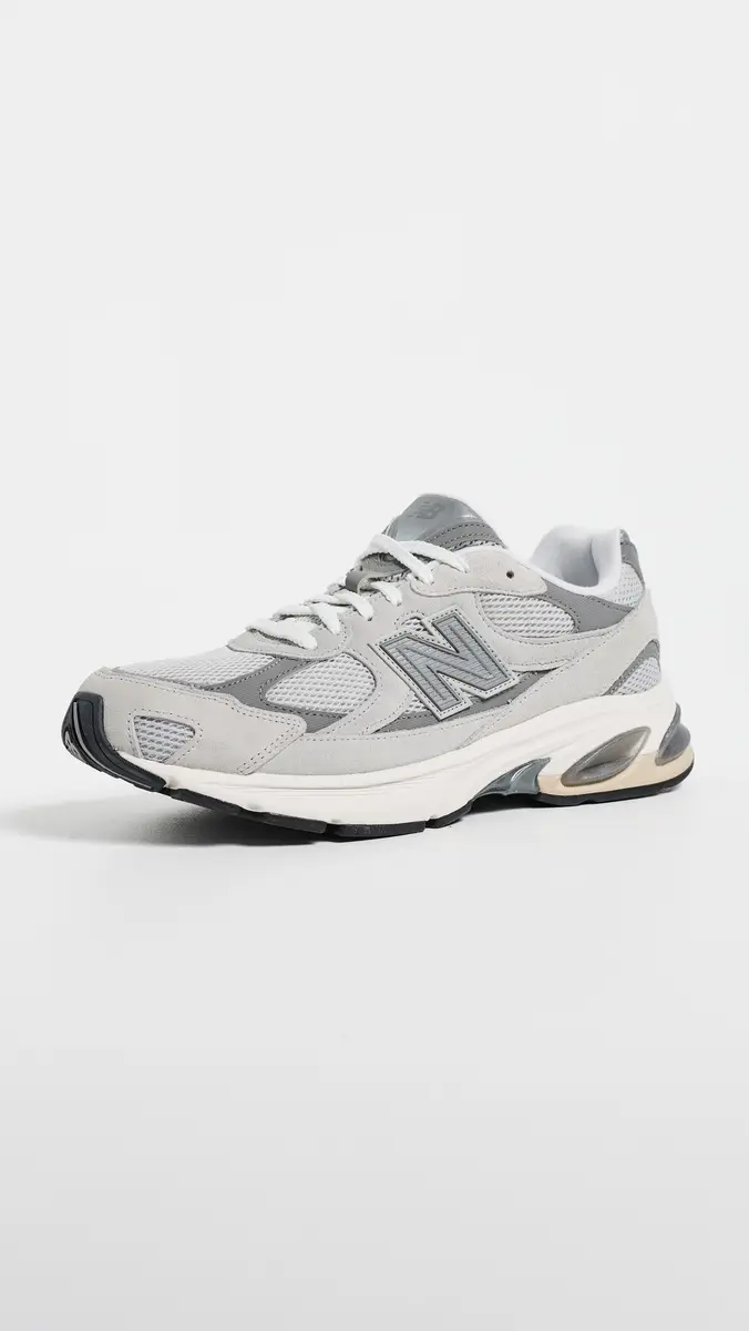 New Balance 2010 Sneakers | Thumbnail 2