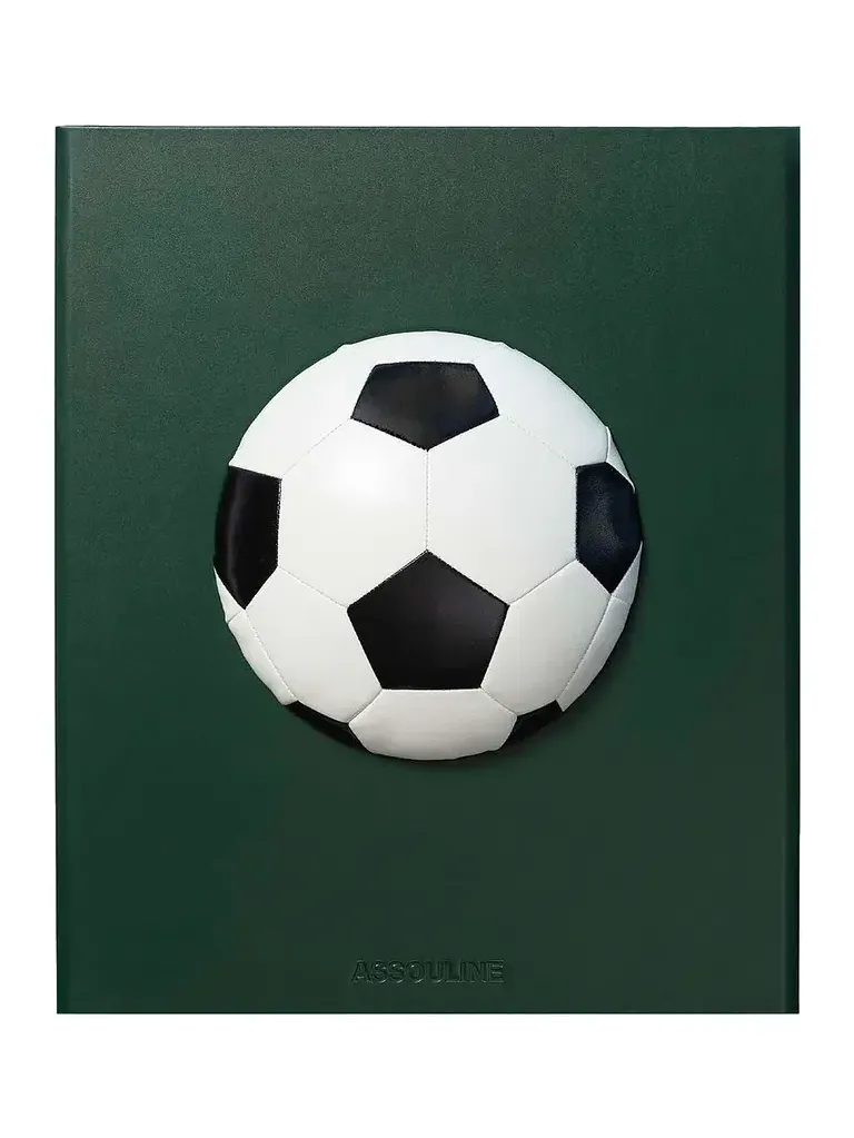 ASSOULINE Football The Impossible Collection: 100 Moments From The Beautiful Game