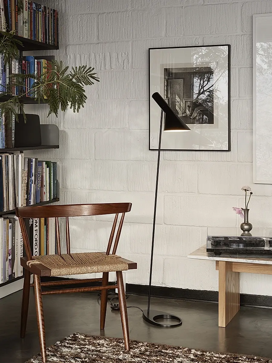 Louis Poulsen AJ Floor Lamp | Thumbnail 3