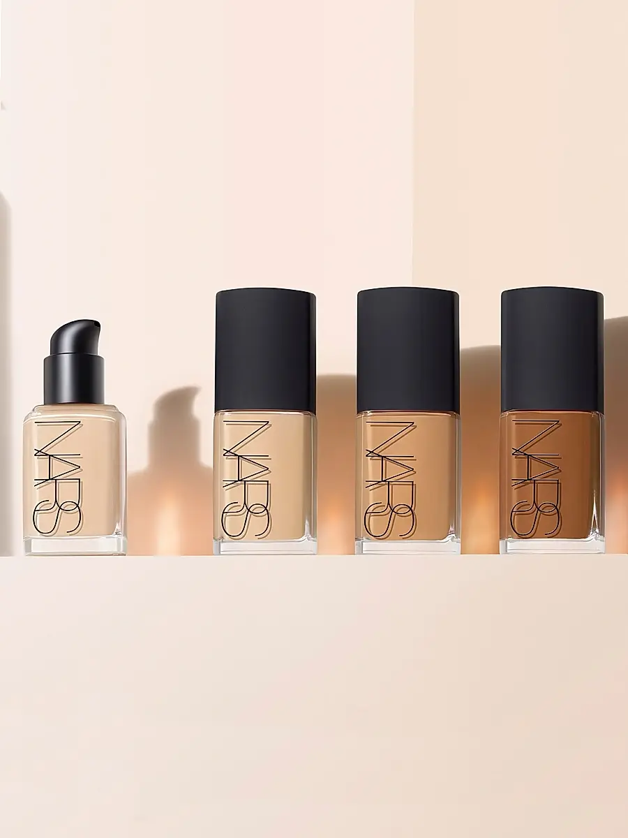 NARS Women's Sheer Glow Foundation | Thumbnail 4