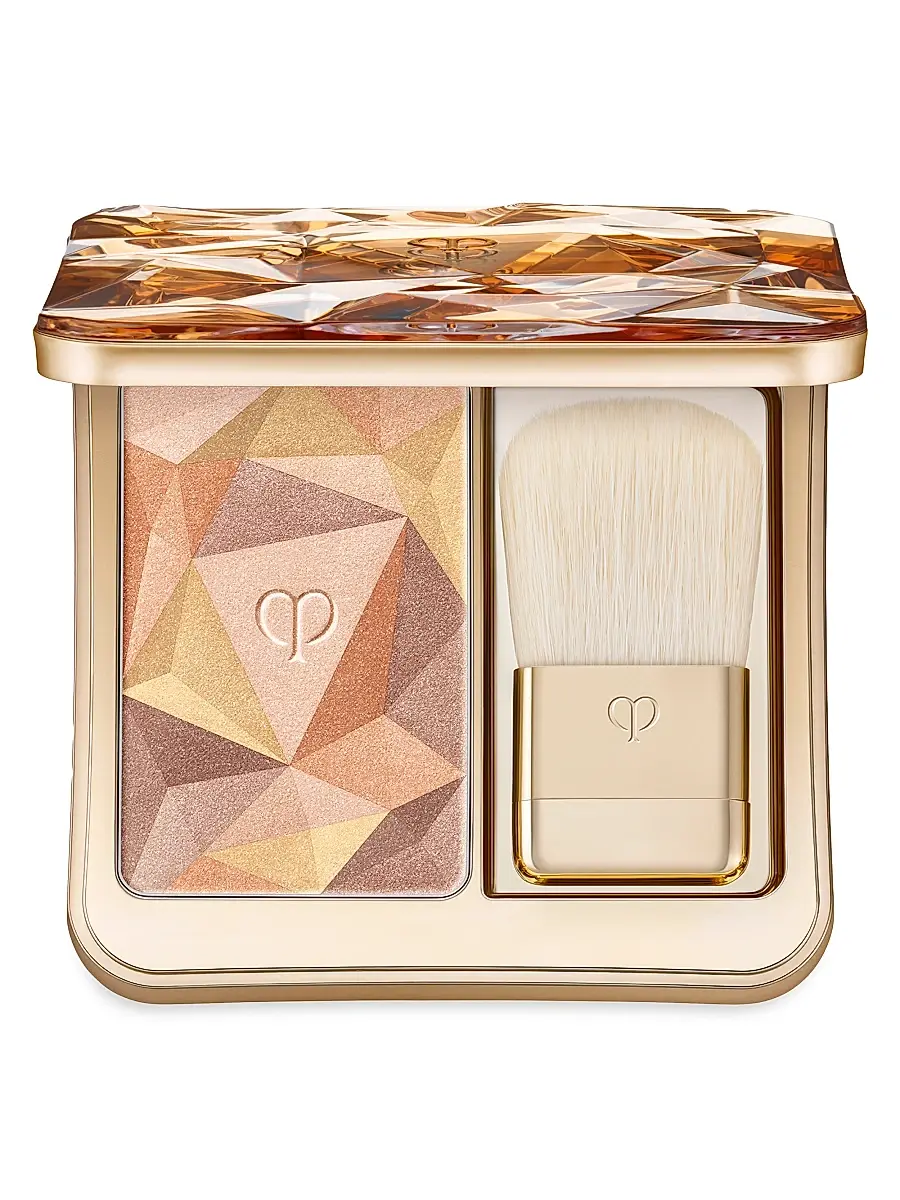 CLÉ DE PEAU BEAUTÉ Women's Luminizing Face Enhancer Powder | Image 1 CLÉ DE PEAU BEAUTÉ Women's Luminizing Face Enhancer Powder | Image 1