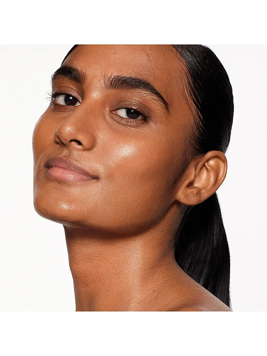 Shiseido Women's Revitalessence Skin Glow Foundation SPF 30 | Thumbnail 4