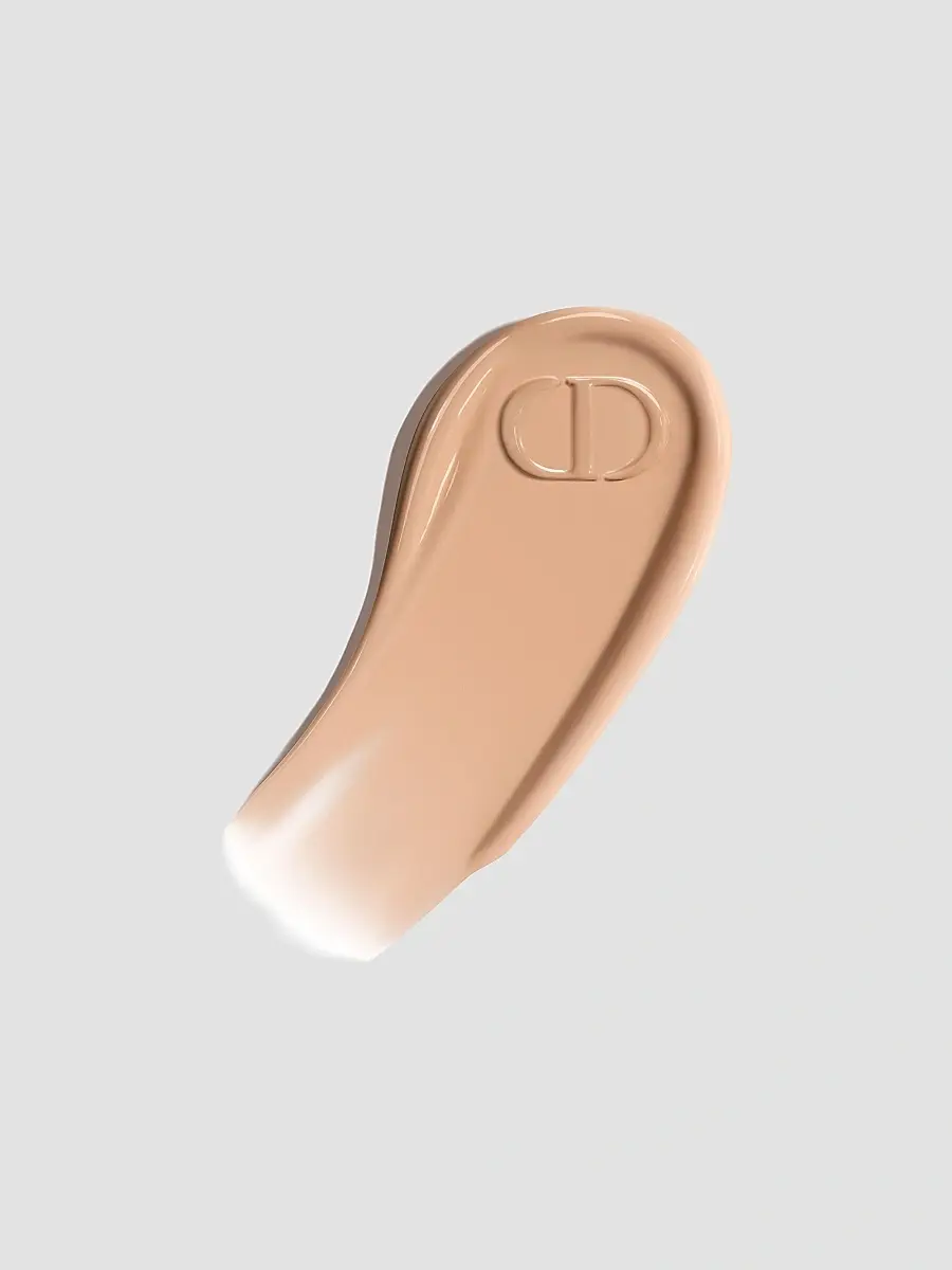 Dior Forever Skin Wear Foundation | Thumbnail 2 Dior Forever Skin Wear Foundation | Thumbnail 2