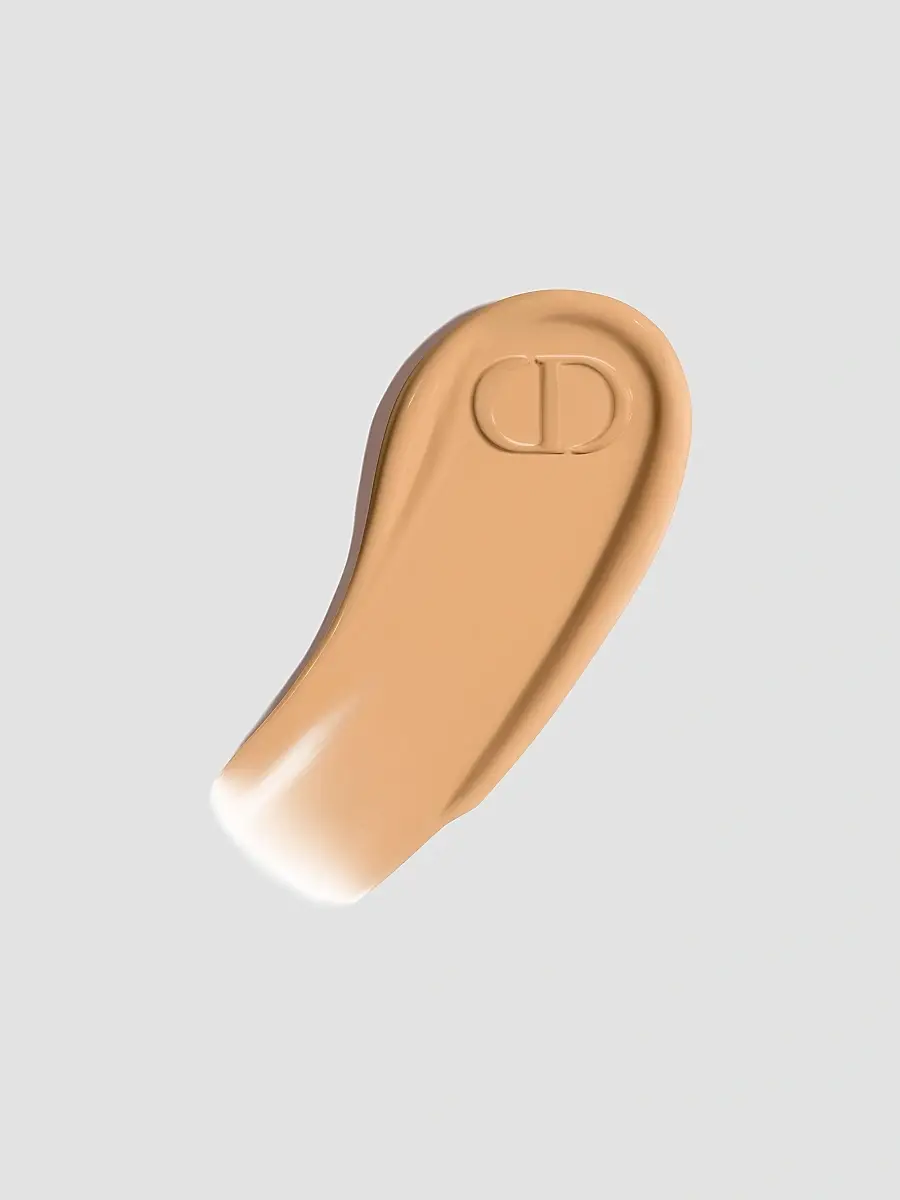 Dior Forever Skin Wear Foundation | Thumbnail 2 Dior Forever Skin Wear Foundation | Thumbnail 2