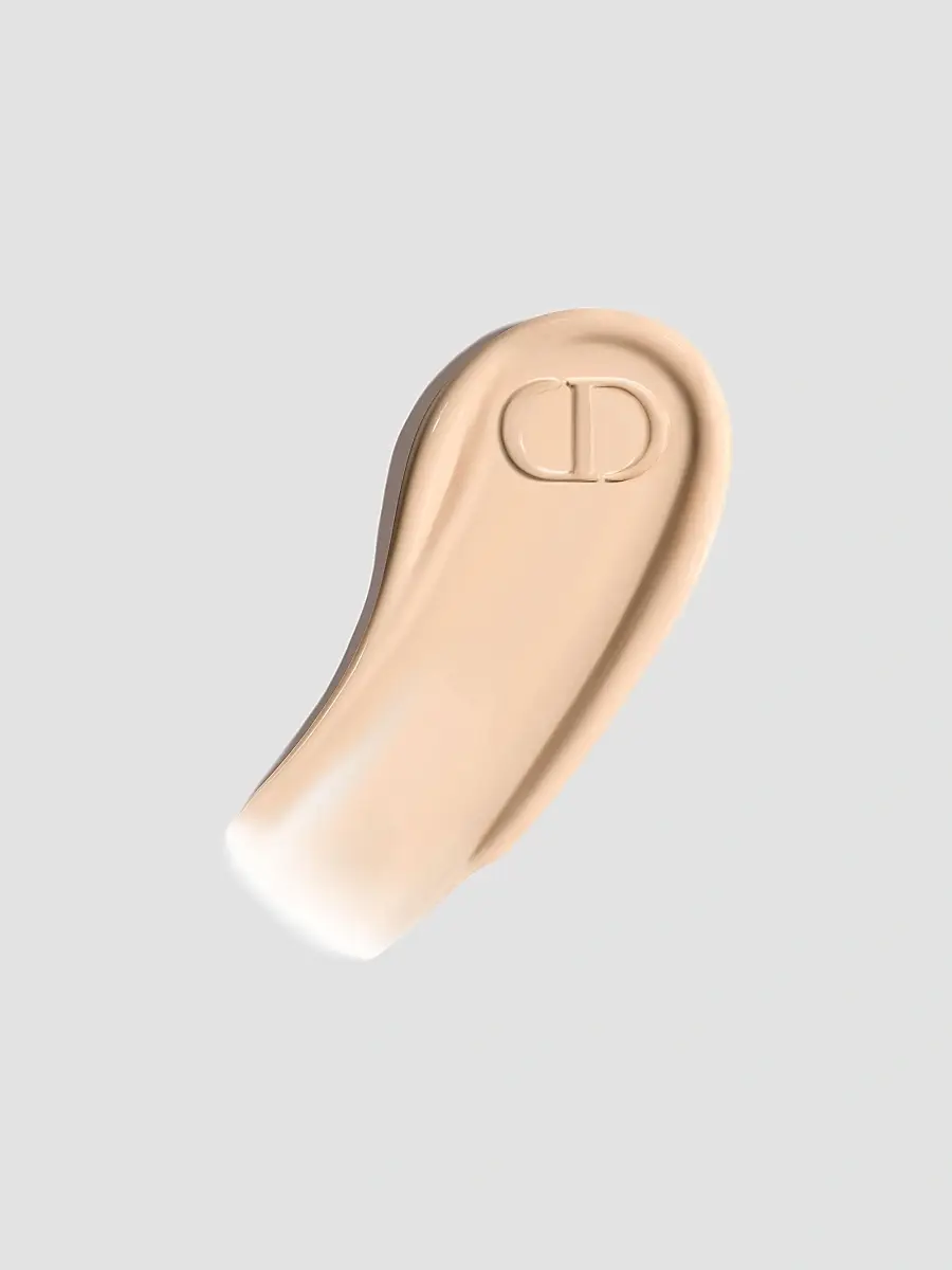 Dior Forever Skin Wear Foundation | Thumbnail 2 Dior Forever Skin Wear Foundation | Thumbnail 2