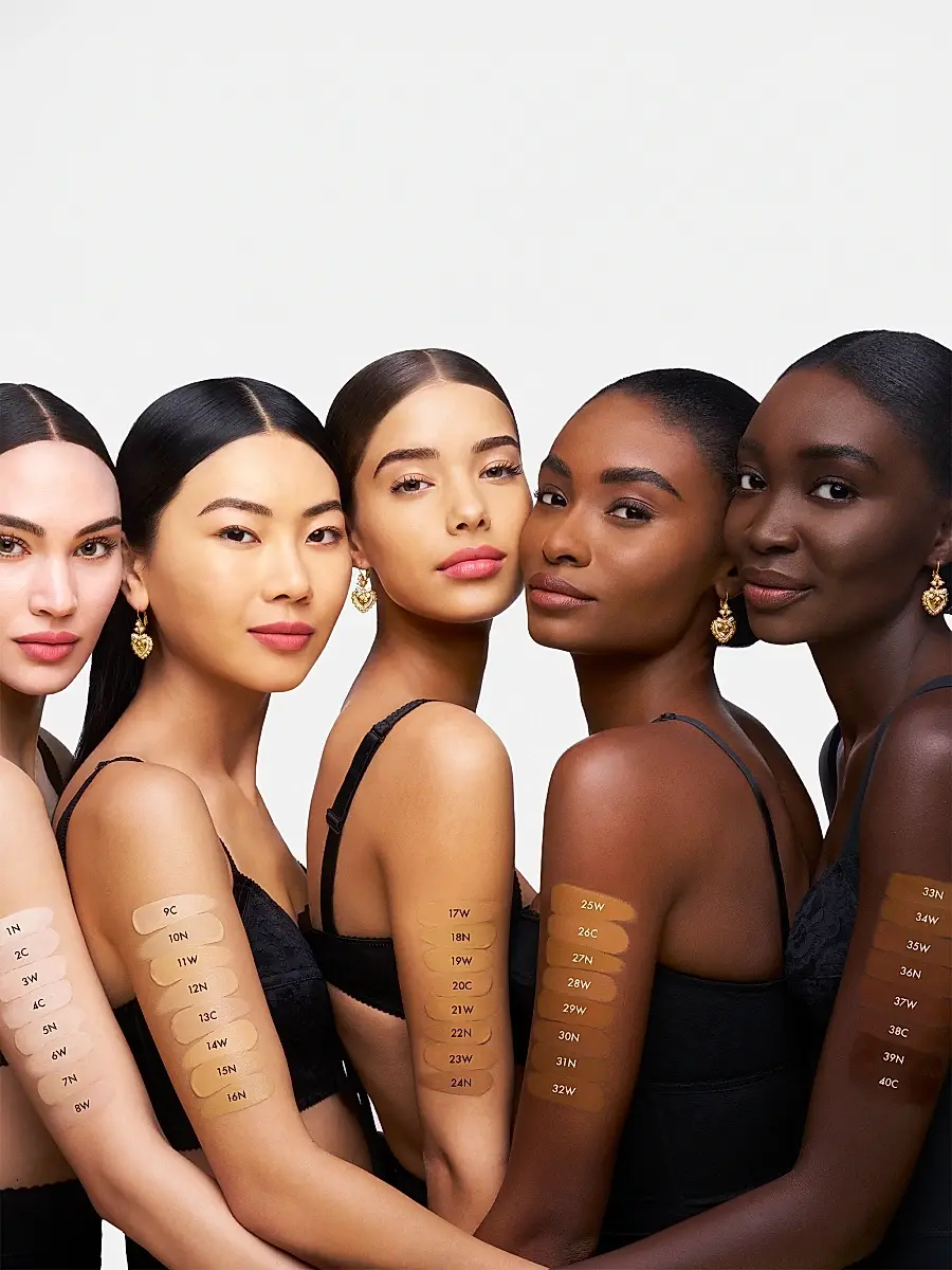 Dolce & Gabbana Women's Everlast Foundation | Image 1 Dolce & Gabbana Women's Everlast Foundation | Image 1