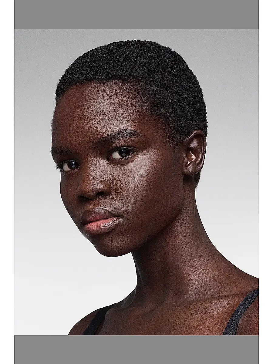 Dolce & Gabbana Everlast Concealer | Image 1 Dolce & Gabbana Everlast Concealer | Image 1