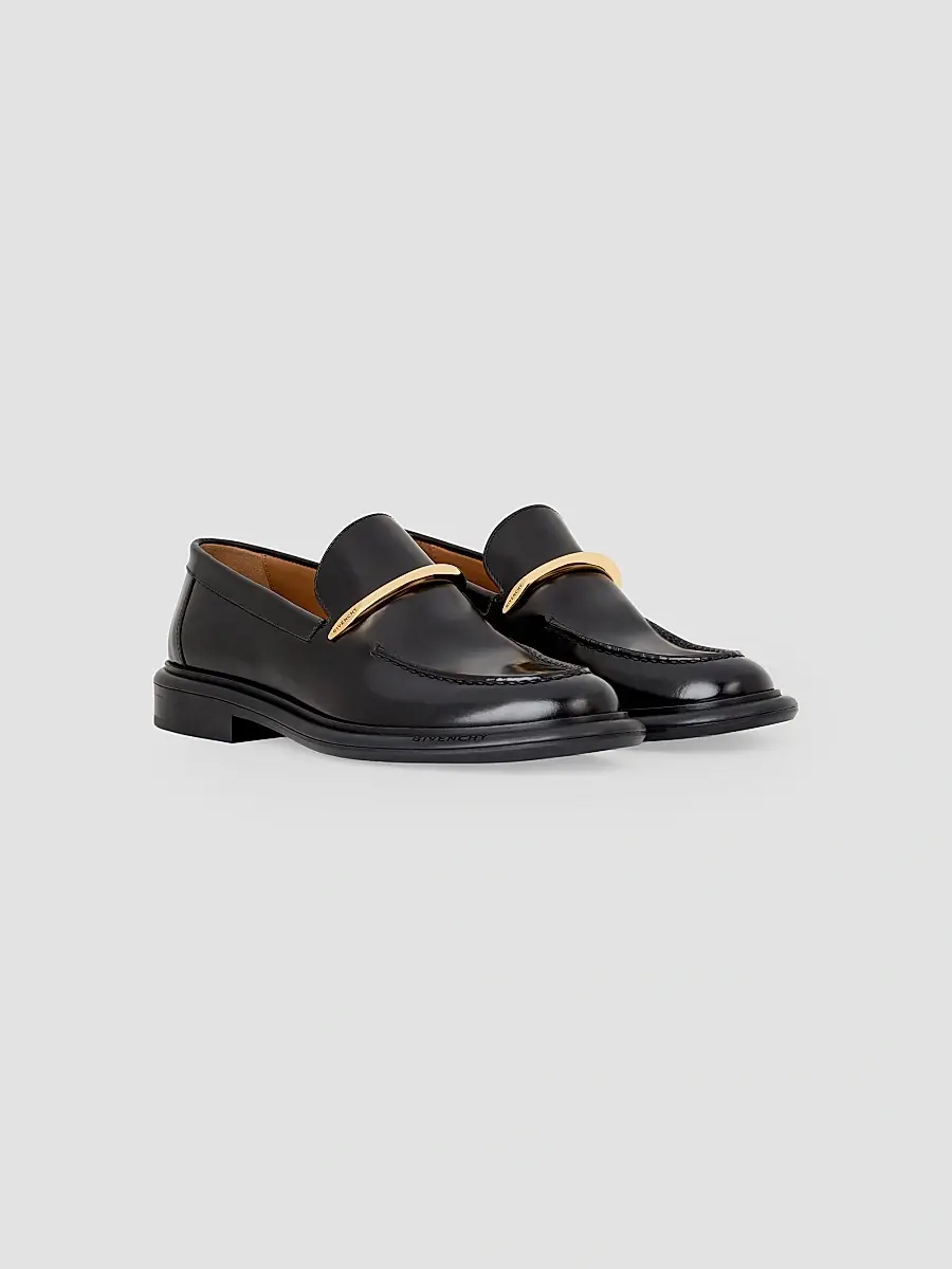 Givenchy Women's Pinch Loafers in Brushed Leather | Thumbnail 2 Givenchy Women's Pinch Loafers in Brushed Leather | Thumbnail 2