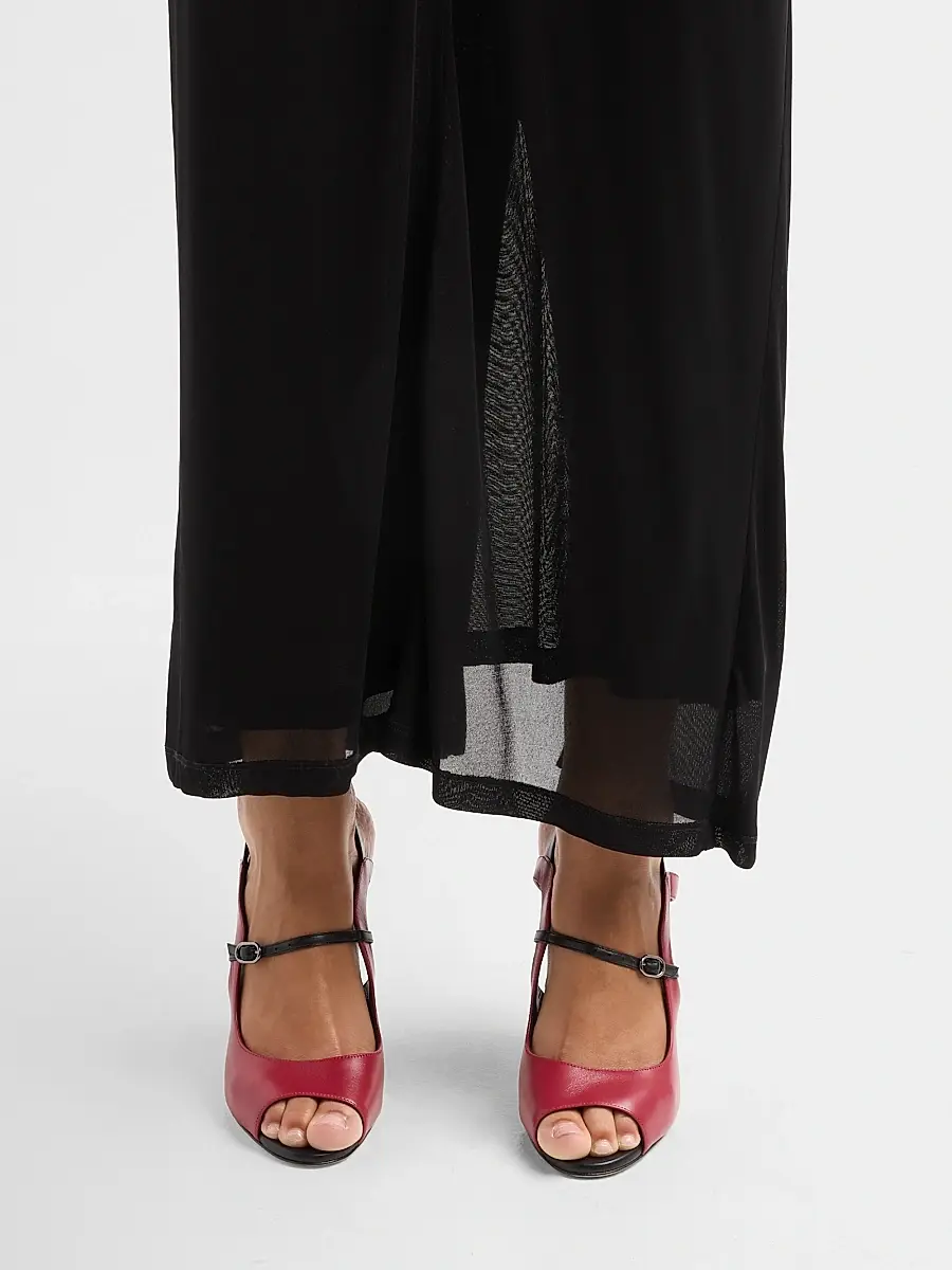 Manolo Blahnik Women's Chungasan Leather Slingback Sandals | Thumbnail 2