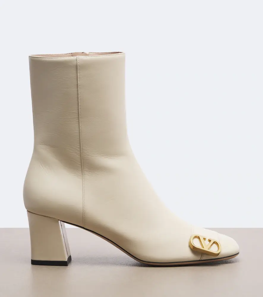 Valentino Garavani Veeside VLogo leather ankle boots | Thumbnail 3 Valentino Garavani Veeside VLogo leather ankle boots | Thumbnail 3