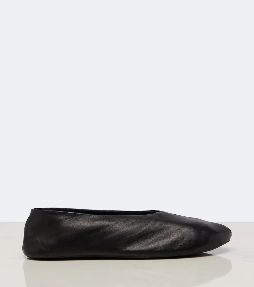 The Row Stella shearling-trimmed leather ballet flats | Thumbnail 2