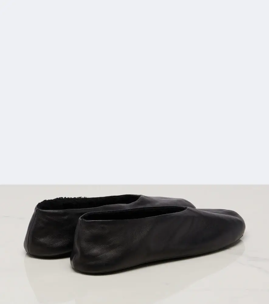 The Row Stella shearling-trimmed leather ballet flats | Thumbnail 3