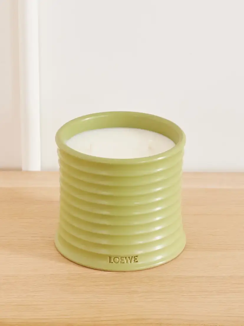 LOEWE PERFUMES Pistachio Medium Candle, 610g | Image 1 LOEWE PERFUMES Pistachio Medium Candle, 610g | Image 1