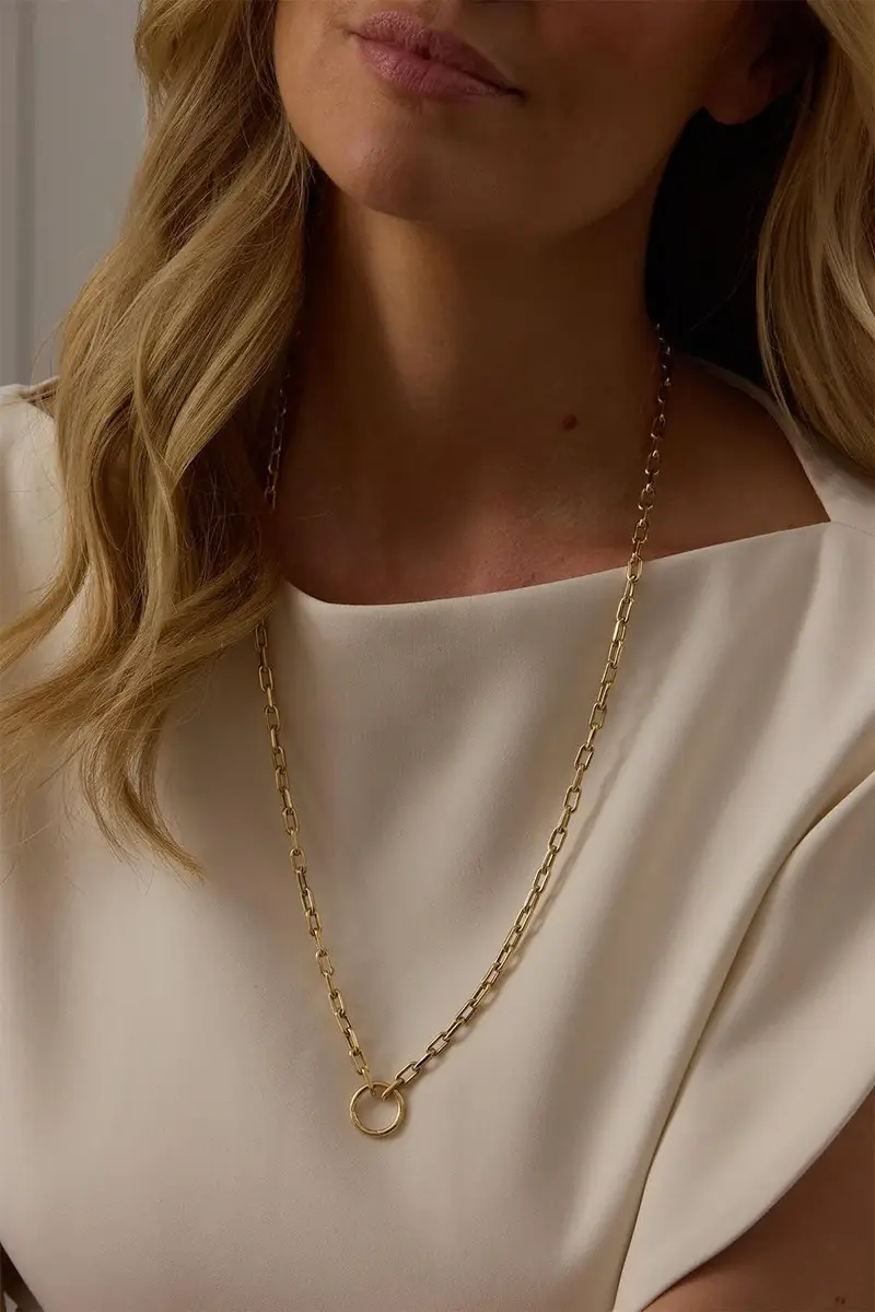 SARA WEINSTOCK Small Rectangle Round Chain Necklace | Thumbnail 2 SARA WEINSTOCK Small Rectangle Round Chain Necklace | Thumbnail 2