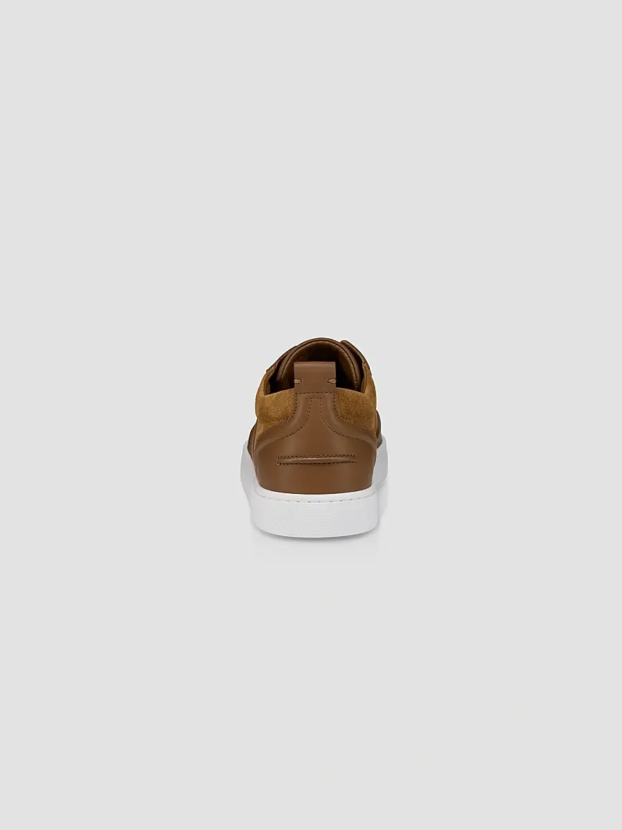 Christian Louboutin Men's Retero Sneakers | Thumbnail 3 Christian Louboutin Men's Retero Sneakers | Thumbnail 3