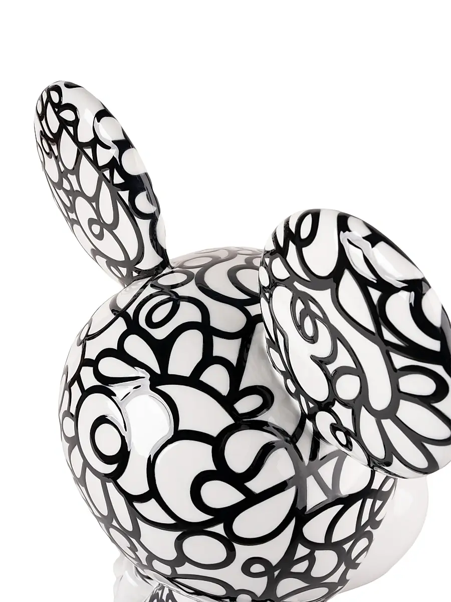 Lladro Doodle Mickey Porcelain Sculpture | Thumbnail 6