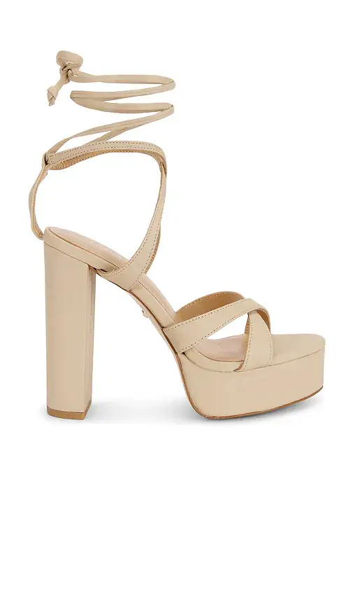 RAYE Vayla Platform | Image 1 RAYE Vayla Platform | Image 1
