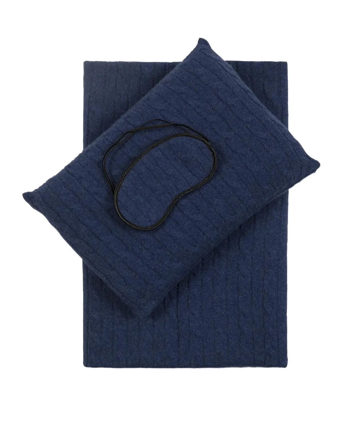 Cashmere Cable-Knit Travel Set Cashmere Cable-Knit Travel Set