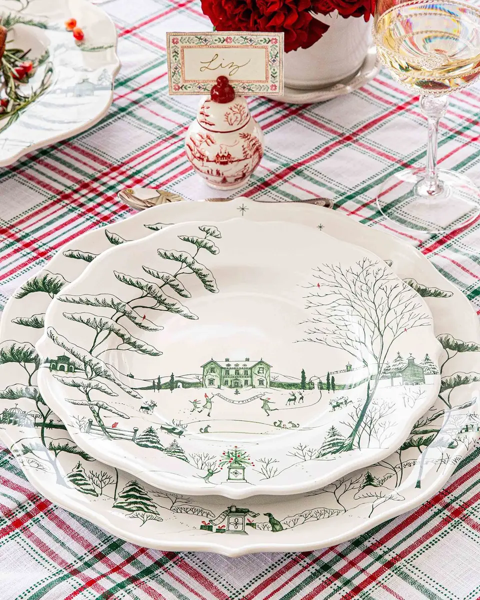 Juliska Country Estate Winter Frolic 16-Piece Dinnerware Set | Thumbnail 3