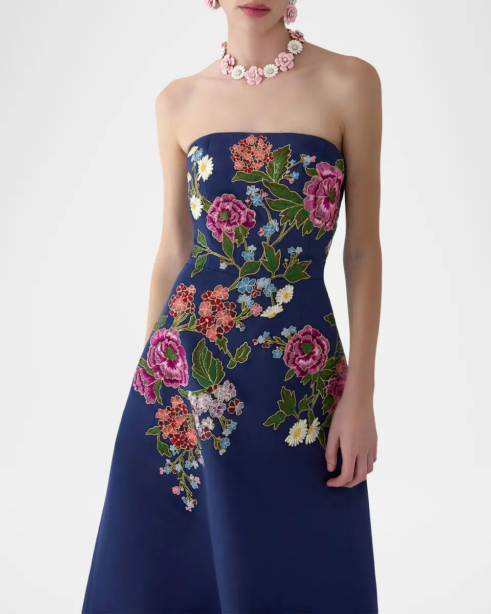 Carolina Herrera Strapless Floral-Embroidered Silk Gown | Thumbnail 4