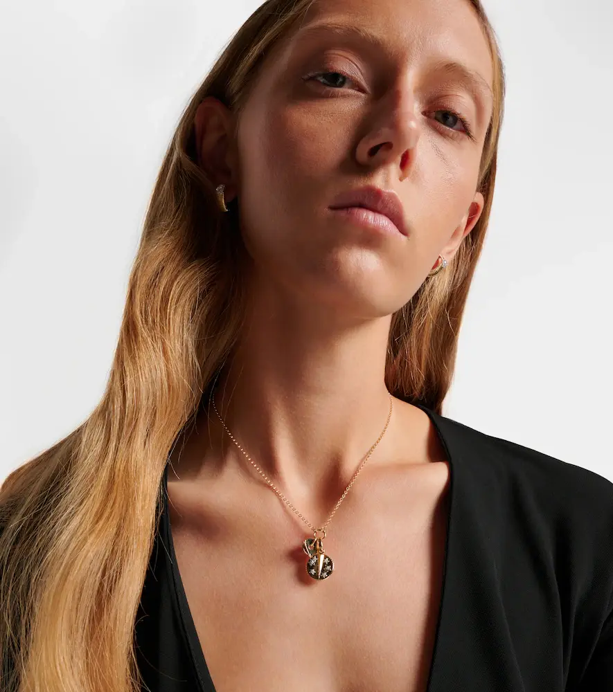 Foundrae Resilience 18kt gold pendant necklace with diamonds | Thumbnail 3
