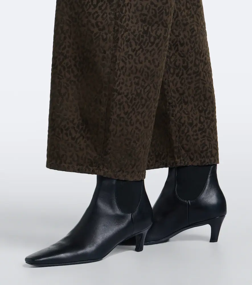 Frame Bow leopard-print barrel-leg jeans | Thumbnail 3