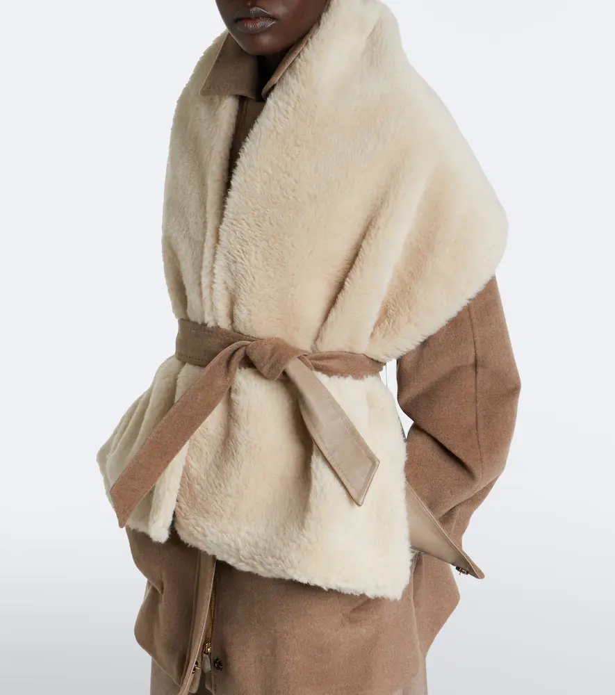 Max Mara Shearling scarf | Thumbnail 3 Max Mara Shearling scarf | Thumbnail 3