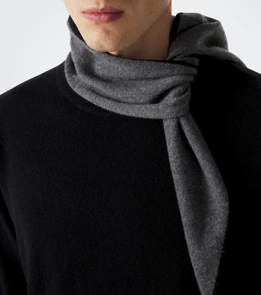 Lisa Yang Chelsea cashmere scarf | Thumbnail 4 Lisa Yang Chelsea cashmere scarf | Thumbnail 4