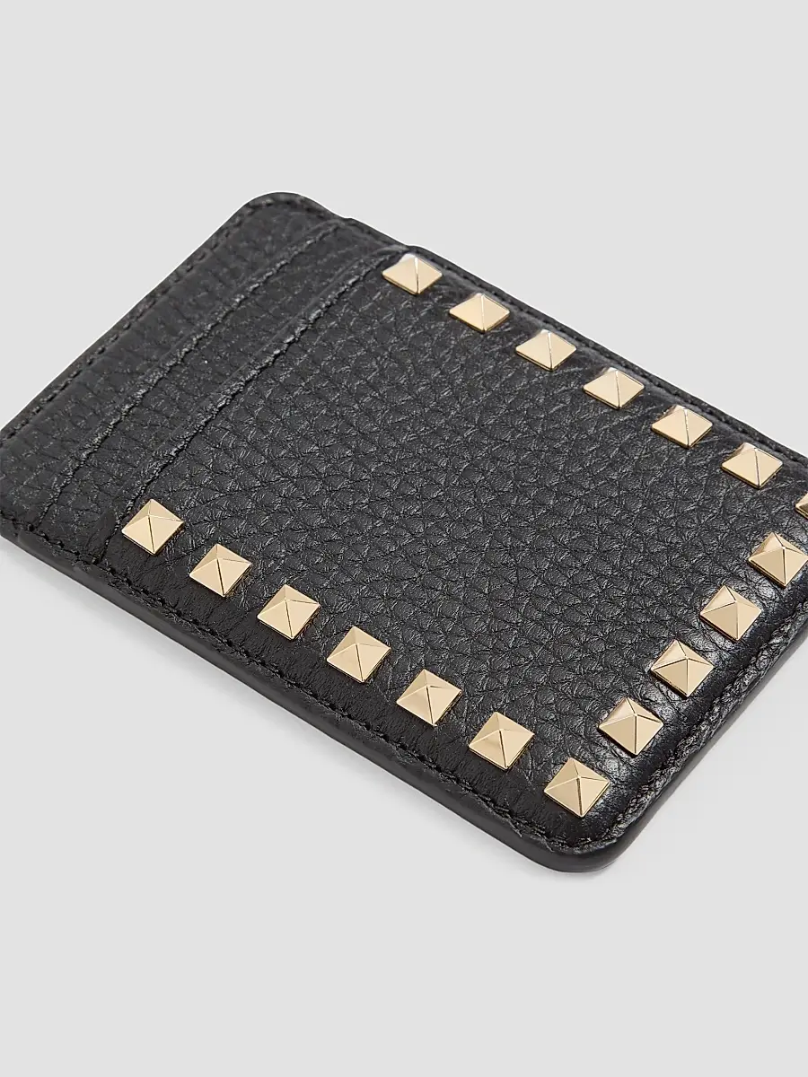 Valentino Women's Rockstud Magnetic Cardholder in Grainy Calfskin - Black | Thumbnail 4 Valentino Women's Rockstud Magnetic Cardholder in Grainy Calfskin - Black | Thumbnail 4