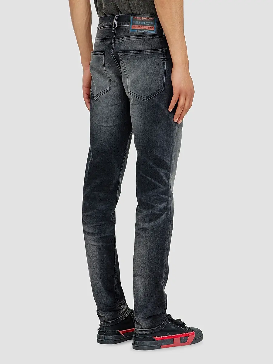 Diesel Men's 2019 Strukt Slim Jeans | Thumbnail 3 Diesel Men's 2019 Strukt Slim Jeans | Thumbnail 3