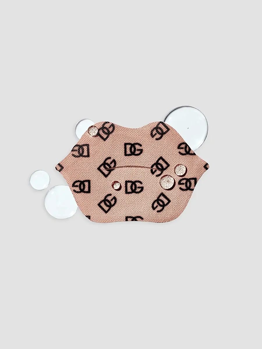 Dolce & Gabbana Nouri-Kiss Petal Lip Patches | Thumbnail 3