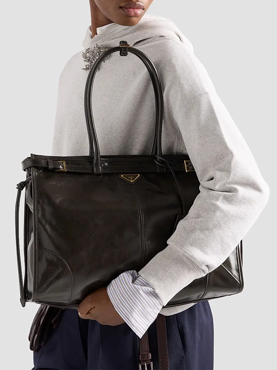 Prada Women's Bonnie Extra-Large Leather Top Handle Bag | Thumbnail 4 Prada Women's Bonnie Extra-Large Leather Top Handle Bag | Thumbnail 4