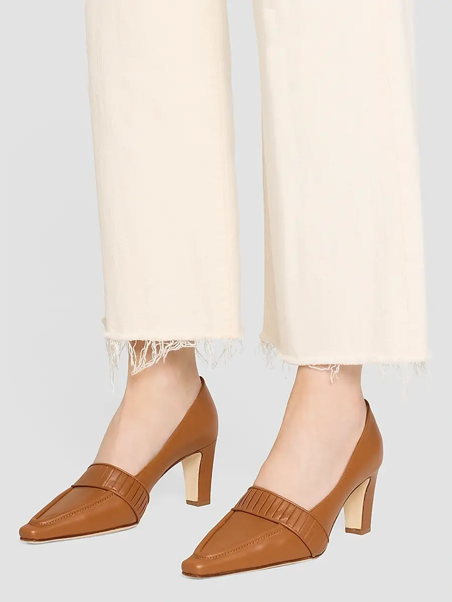 Manolo Blahnik Women's Mindita Leather Pumps | Thumbnail 2