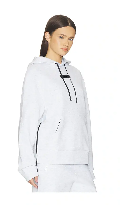 ON Focus Tech Hoodie | Thumbnail 2