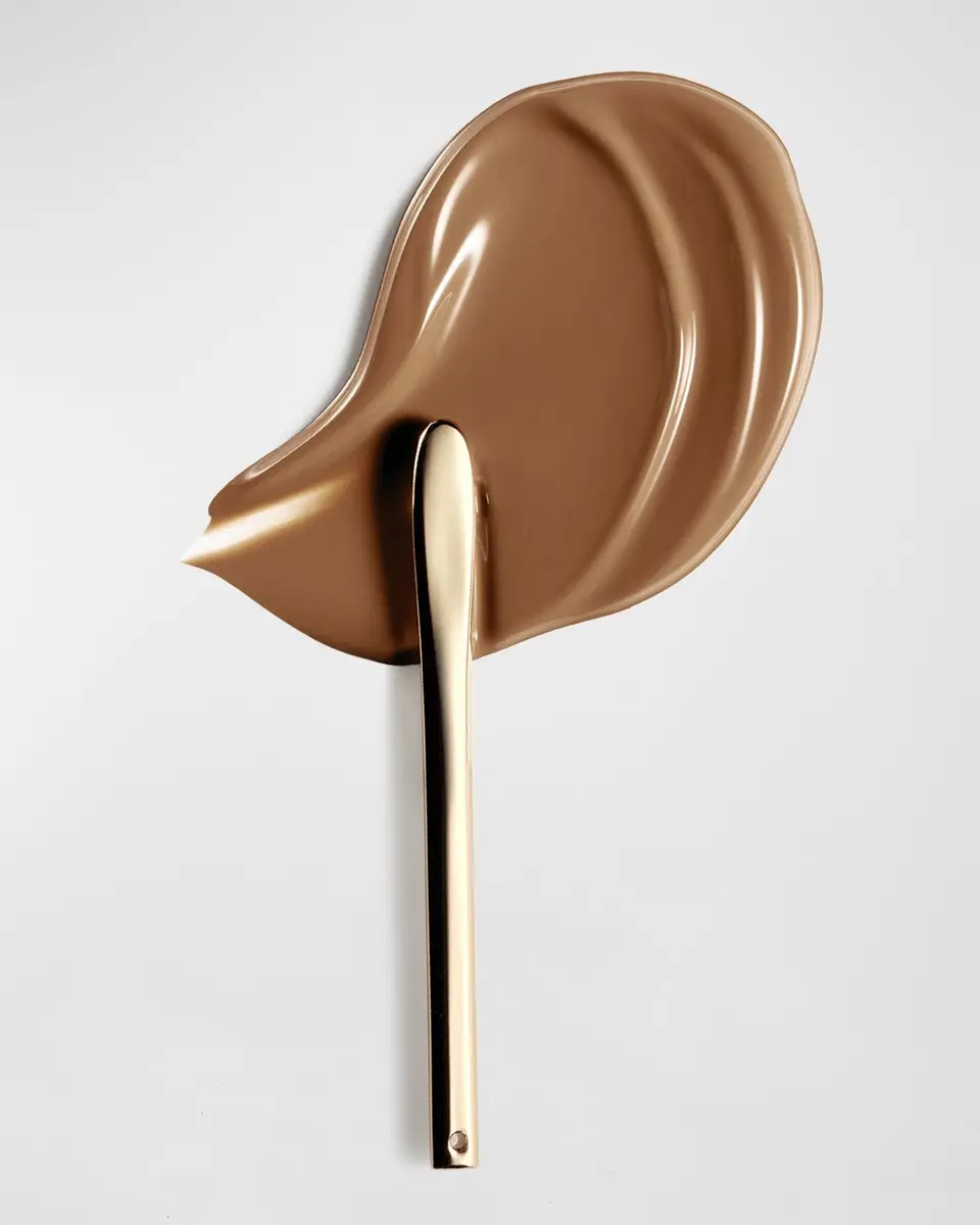 CLÉ DE PEAU BEAUTÉ 1 oz. The Foundation SPF 22 | Thumbnail 2 CLÉ DE PEAU BEAUTÉ 1 oz. The Foundation SPF 22 | Thumbnail 2
